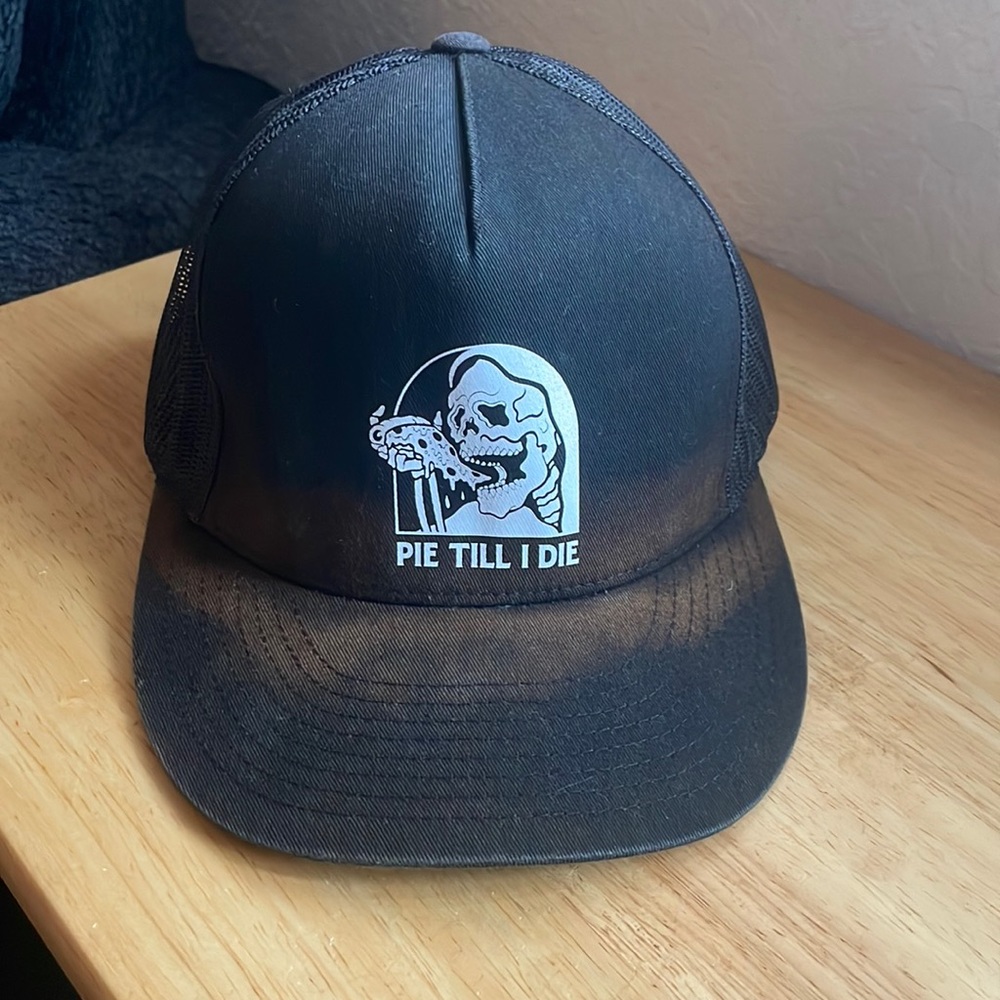 Lurking Class Snap-back